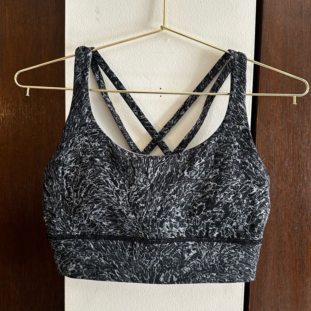 NWOT Lululemon Energy Bra Long Line Topography Rhino Grey Multi Size 6